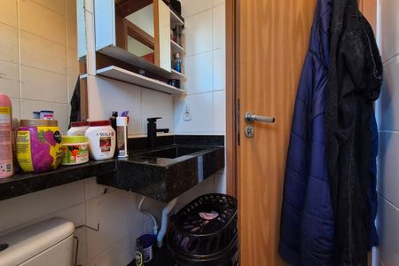 Banheiro de apartamento para alugar com 2 quartos, 44m² em Jardim Anton Von Zuben, Campinas