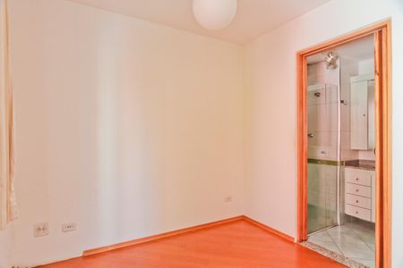 Apartamento para alugar com 76m², 3 quartos e 2 vagas Apartamento para alugar com 76m², 3 quartos e 2 vagasSuíte