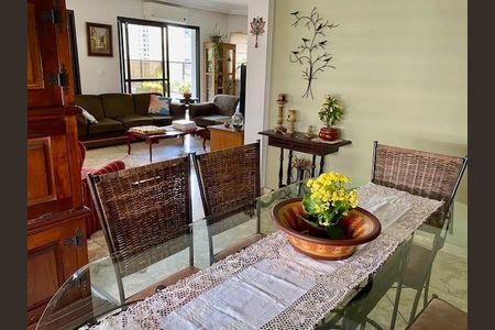Apartamento à venda com 197m², 3 quartos e 3 vagas