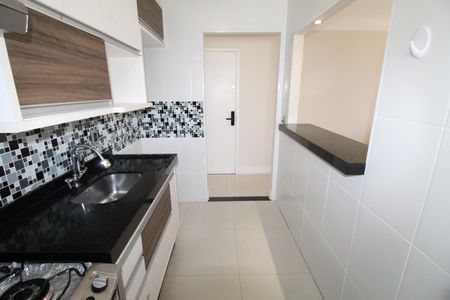 Cozinha de apartamento para alugar com 2 quartos, 56m² em Parque Industrial, São José dos Campos