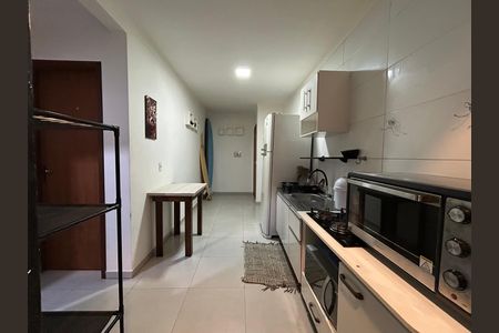 Cozinha de apartamento para alugar com 1 quarto, 35m² em Ribeirão da Ilha, Florianópolis