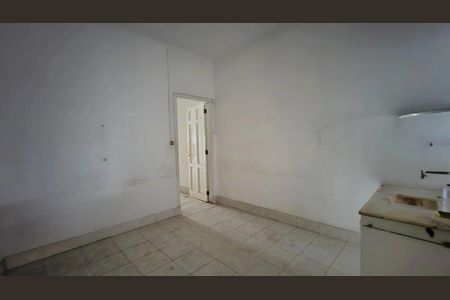 Casa à venda com 250m², 3 quartos e 2 vagasFoto 03