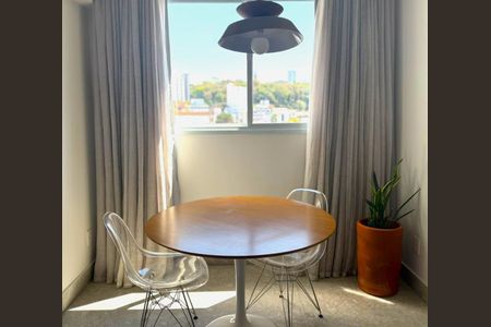 Apartamento para alugar com 70m², 2 quartos e 2 vagasFoto 04
