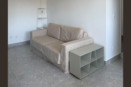 Apartamento para alugar com 70m², 2 quartos e 2 vagasFoto 02