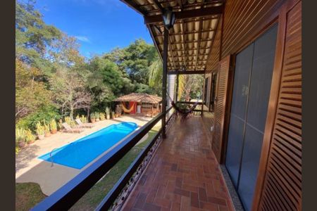 Casa à venda com 120m², 2 quartos e 3 vagas