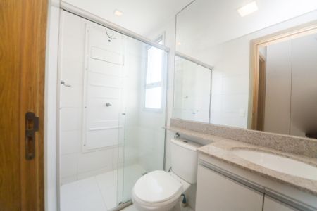 Apartamento à venda com 87m², 3 quartos e 2 vagas Apartamento à venda com 87m², 3 quartos e 2 vagasBanheiro Social
