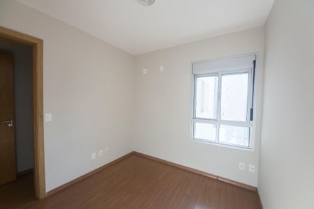 quarto 1 de apartamento para alugar com 3 quartos, 87m² em Buritis, Belo Horizonte