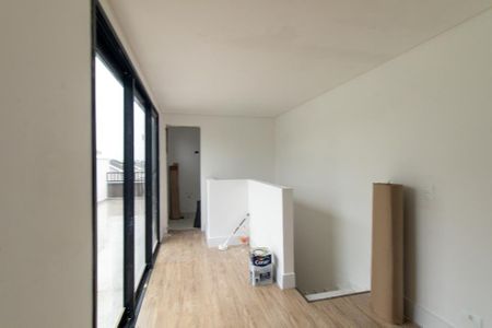 Casa à venda com 129m², 3 quartos e 2 vagas Casa à venda com 129m², 3 quartos e 2 vagasEscritório