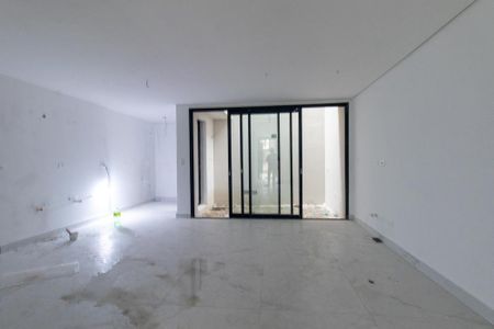 Casa à venda com 129m², 3 quartos e 2 vagas Casa à venda com 129m², 3 quartos e 2 vagasSala/Cozinha