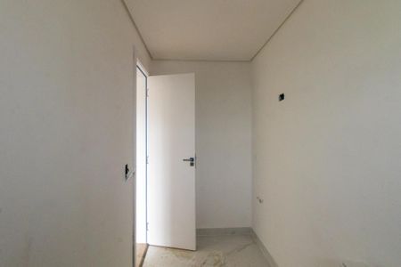 Casa à venda com 129m², 3 quartos e 2 vagas Casa à venda com 129m², 3 quartos e 2 vagasBanheiro da Suite