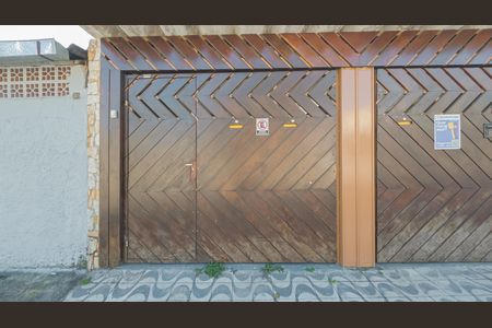 Entrada de casa para alugar com 2 quartos, 97m² em Jardim Três Marias, São Paulo