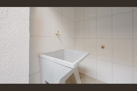 Área de Serviço de casa para alugar com 2 quartos, 97m² em Jardim Três Marias, São Paulo