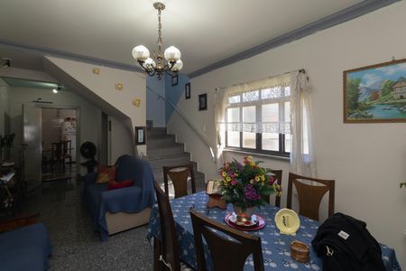 Sala de casa à venda com 2 quartos, 250m² em Tremembé, São Paulo