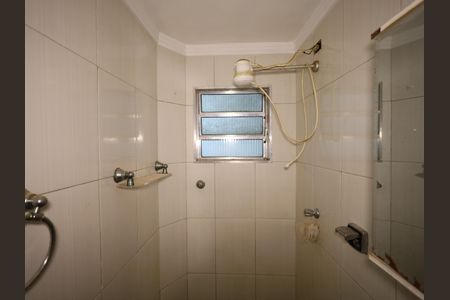 Banheiro de casa para alugar com 1 quarto, 70m² em Rochdale, Osasco