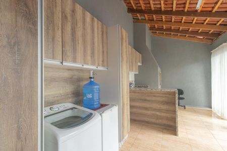 Casa à venda com 2 quartos, 260m² em Igará, Canoas