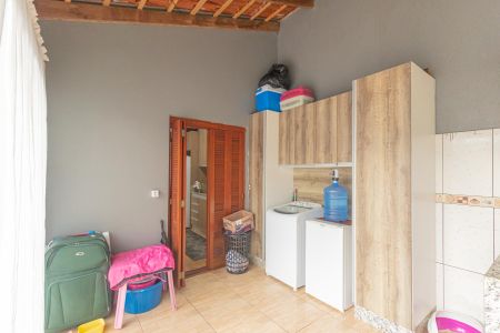 Casa à venda com 2 quartos, 260m² em Igará, Canoas