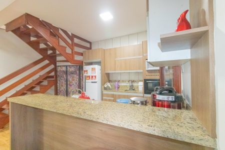 Casa à venda com 2 quartos, 260m² em Igará, Canoas