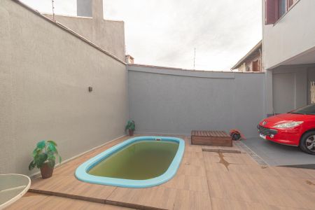 Casa à venda com 2 quartos, 260m² em Igará, Canoas