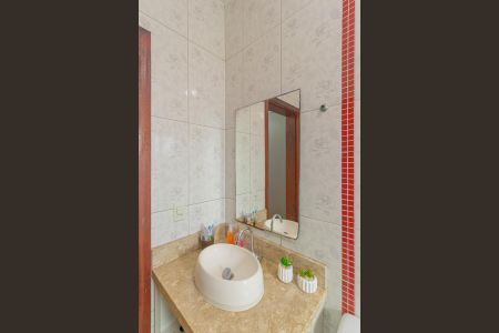 Banheiro da Suíte de casa à venda com 3 quartos, 260m² em Igará, Canoas