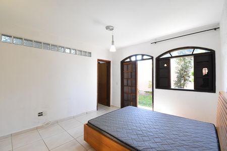 Casa para alugar com 330m², 4 quartos e 8 vagasSuíte 3