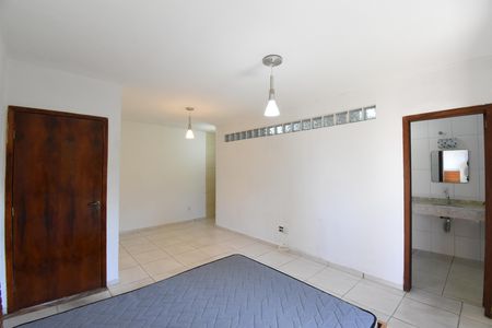 Casa para alugar com 330m², 4 quartos e 8 vagasSuíte 3