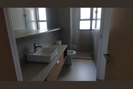Apartamento para alugar com 73m², 2 quartos e 2 vagas Apartamento para alugar com 73m², 2 quartos e 2 vagasBanheiro da Suíte 2