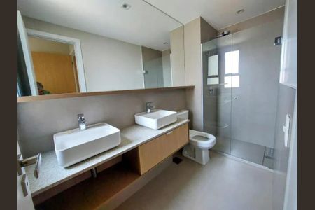 Apartamento para alugar com 73m², 2 quartos e 2 vagas Apartamento para alugar com 73m², 2 quartos e 2 vagasBanheiro da Suíte 1