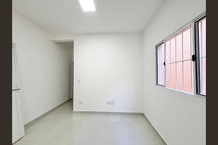 Sala de casa de condomínio para alugar com 1 quarto, 60m² em Jardim Mangalot, São Paulo