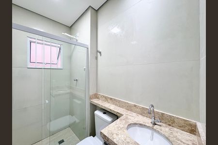 Casa de condomínio para alugar com 60m², 1 quarto e sem vagaBanheiro