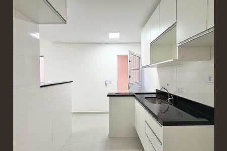 Casa de condomínio para alugar com 60m², 1 quarto e sem vagaCozinha e Área de Serviço