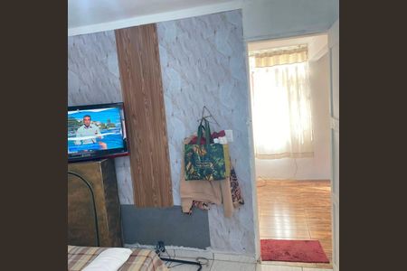 Sala de apartamento para alugar com 1 quarto, 42m² em Brás de Pina, Rio de Janeiro