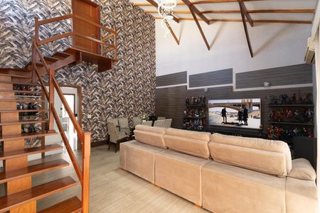 Casa à venda com 4 quartos, 240m² em Horto Florestal, São Paulo
