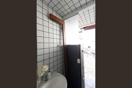 Banheiro Área de serviço de casa à venda com 4 quartos, 240m² em Horto Florestal, São Paulo