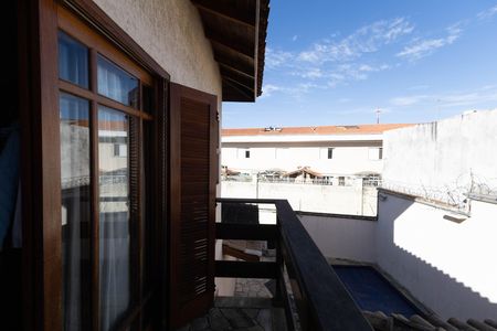 Varanda  de casa à venda com 4 quartos, 240m² em Horto Florestal, São Paulo
