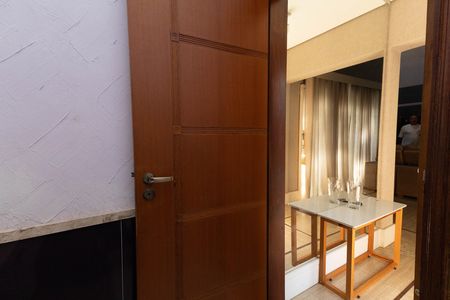 Casa à venda com 4 quartos, 240m² em Horto Florestal, São Paulo