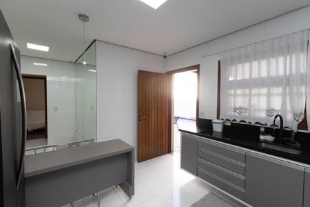 Cozinha - Armários de casa à venda com 4 quartos, 240m² em Horto Florestal, São Paulo
