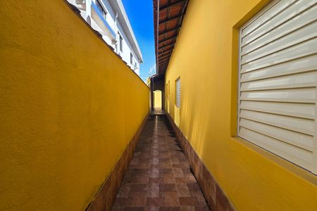 Casa para alugar com 78m², 2 quartos e 2 vagas Casa para alugar com 78m², 2 quartos e 2 vagasCorredor