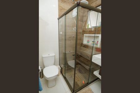 Casa à venda com 250m², 3 quartos e 4 vagas Casa à venda com 250m², 3 quartos e 4 vagasBanheiro da Suíte