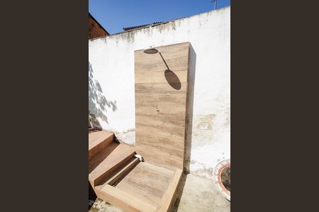 Casa à venda com 250m², 3 quartos e 4 vagas Casa à venda com 250m², 3 quartos e 4 vagasChuveirão