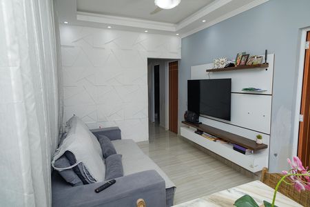 Casa à venda com 250m², 3 quartos e 4 vagas Casa à venda com 250m², 3 quartos e 4 vagasSala