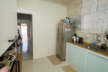 Casa à venda com 250m², 3 quartos e 4 vagas Casa à venda com 250m², 3 quartos e 4 vagasCozinha