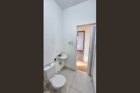 Banheiro de apartamento para alugar com 1 quarto, 70m² em Ramos, Rio de Janeiro