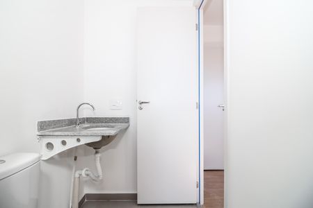 Apartamento à venda com 70m², 3 quartos e 1 vaga Apartamento à venda com 70m², 3 quartos e 1 vagaBanheiro da Suíte