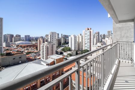 Apartamento à venda com 70m², 3 quartos e 1 vaga Apartamento à venda com 70m², 3 quartos e 1 vagaVaranda