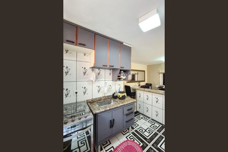 Apartamento à venda com 48m², 2 quartos e 1 vaga Apartamento à venda com 48m², 2 quartos e 1 vagaCozinha