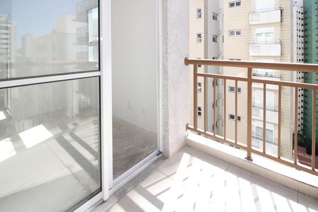 Apartamento à venda com 40m², 2 quartos e sem vaga Apartamento à venda com 40m², 2 quartos e sem vagaVaranda