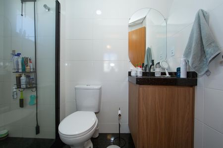 Apartamento à venda com 52m², 2 quartos e 1 vagaBANHEIRO2