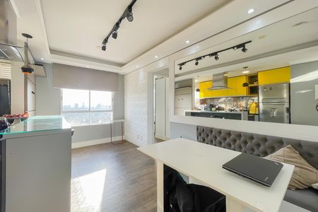 Casa de condomínio para alugar com 44m², 2 quartos e 1 vaga Casa de condomínio para alugar com 44m², 2 quartos e 1 vagaSala