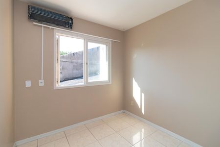 Quarto 2 de casa de condomínio para alugar com 3 quartos, 100m² em Guarujá, Porto Alegre