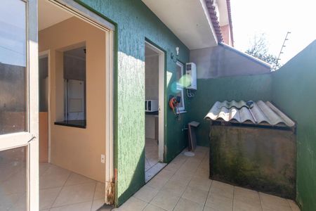 Quintal de casa de condomínio para alugar com 3 quartos, 100m² em Guarujá, Porto Alegre